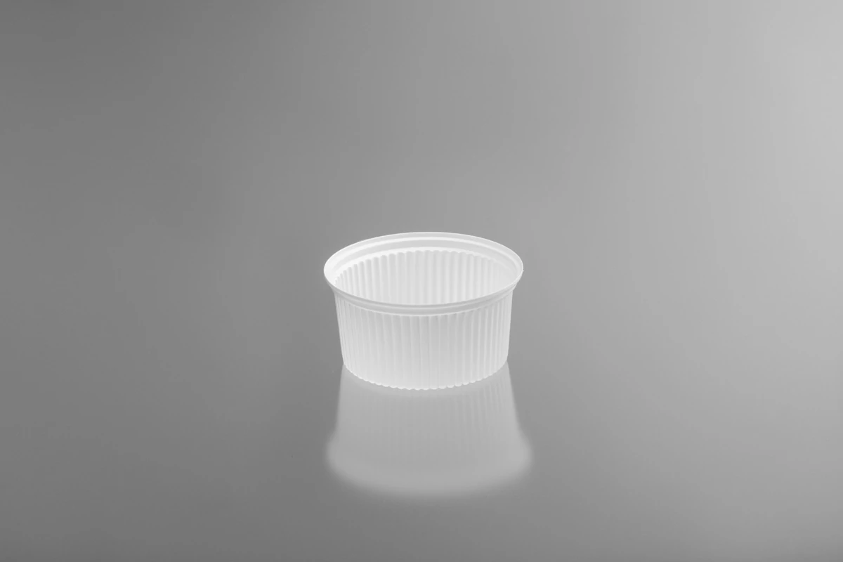 550 ml-es fehér műanyag tégely